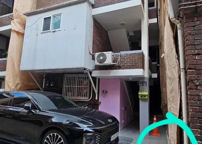 Trinity House Seongsu *
